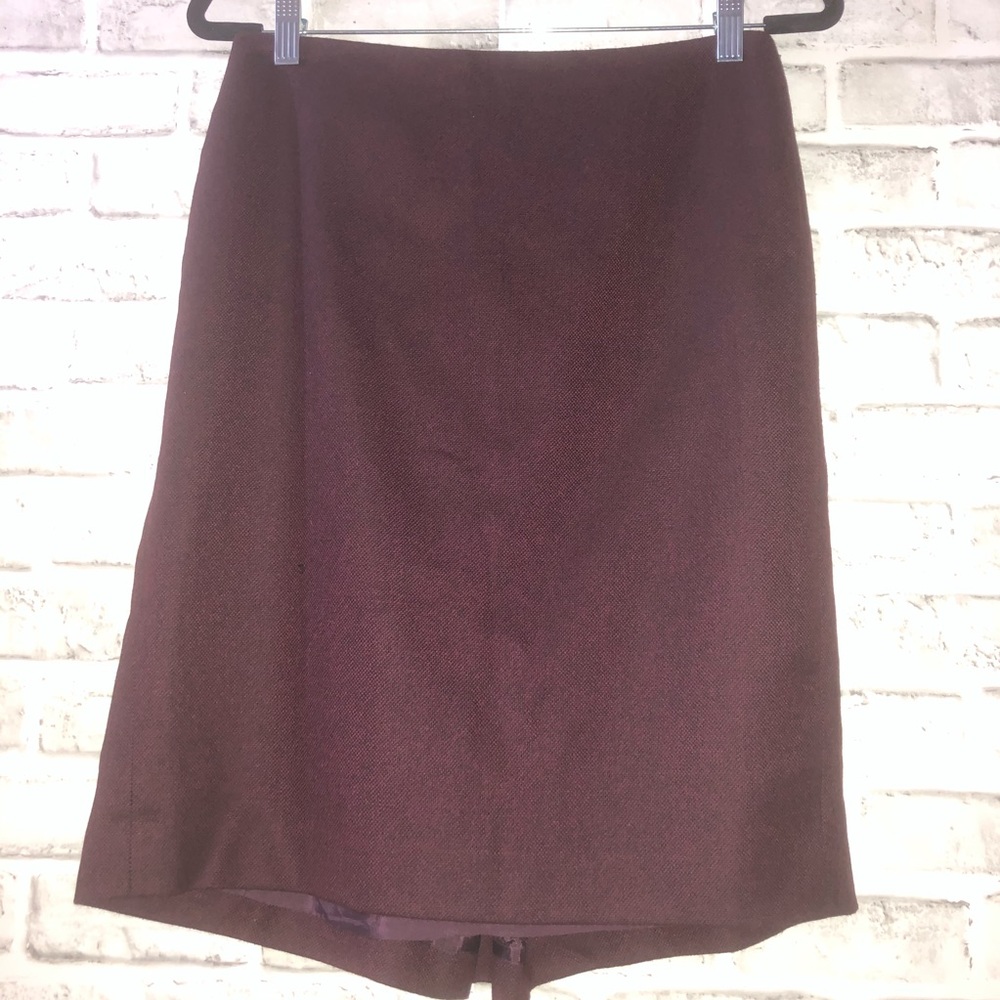 🦋Ann Taylor Burgundy Wool Skirt, Sz. 4